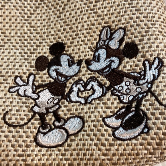 Disney Pink and Tan Crossbody Bag with Elegant Design BNWOT - Picture 12 of 12